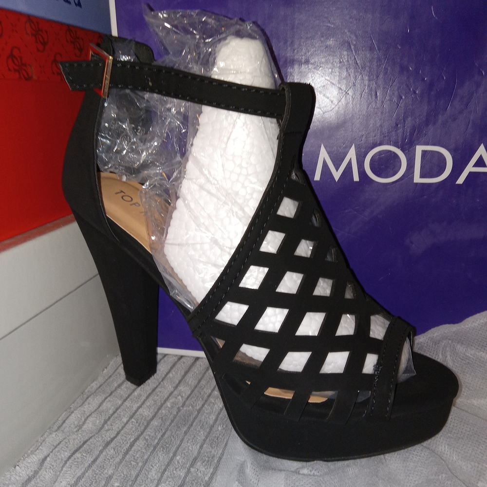 TOP Moda Black Strappy Heels